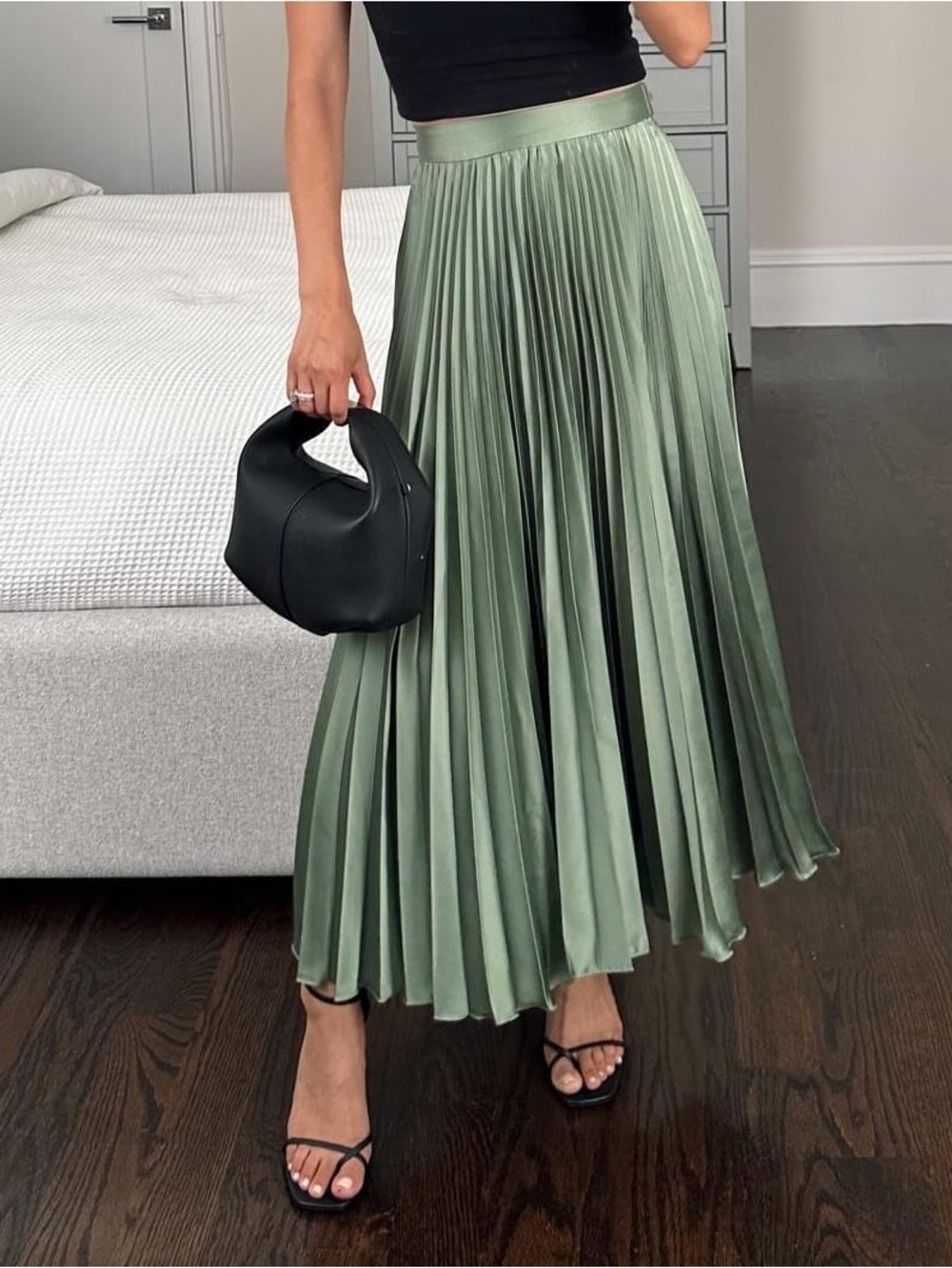 Abercrombie & Fitch Pleated Satin Maxi Skirt in Sage Green - Medium